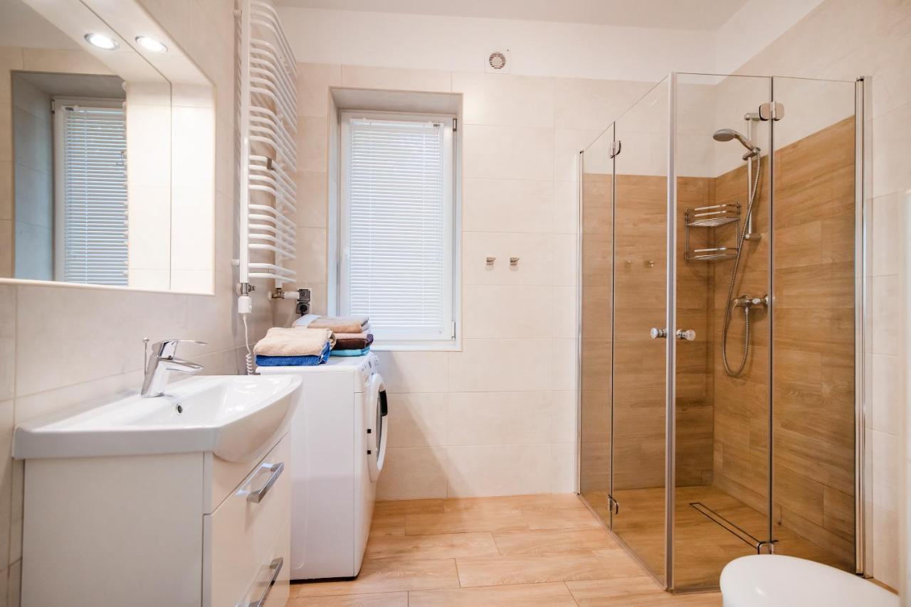 Apartament Pod Zaglem Z Widokiem Na Jezioro, Oczy Mazur Giżycko Exterior foto